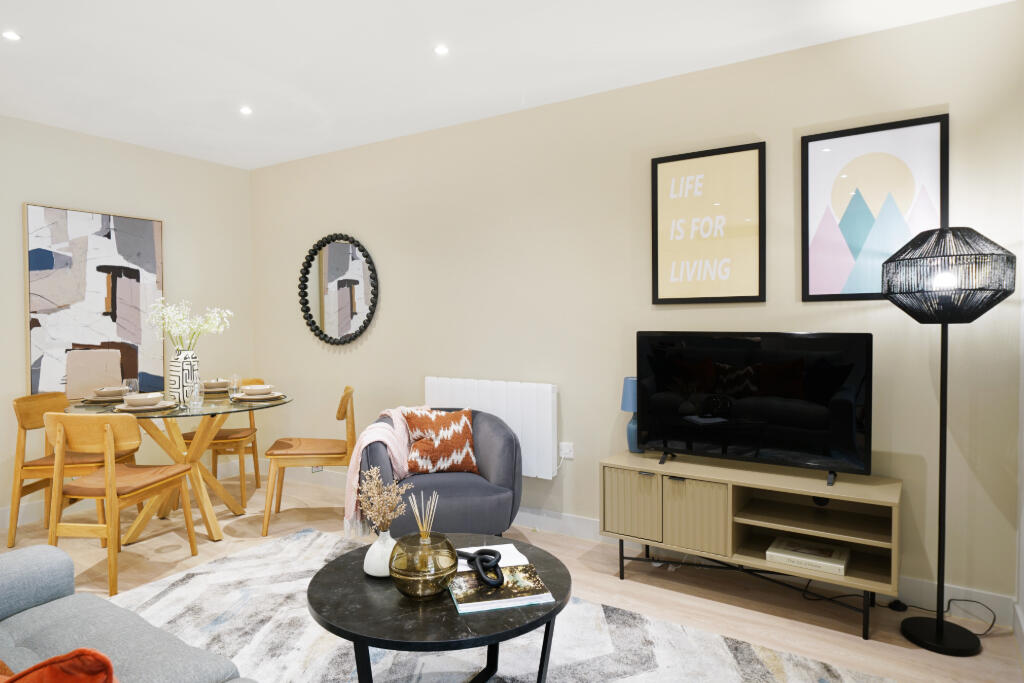 Additional image 4 of Guild Point