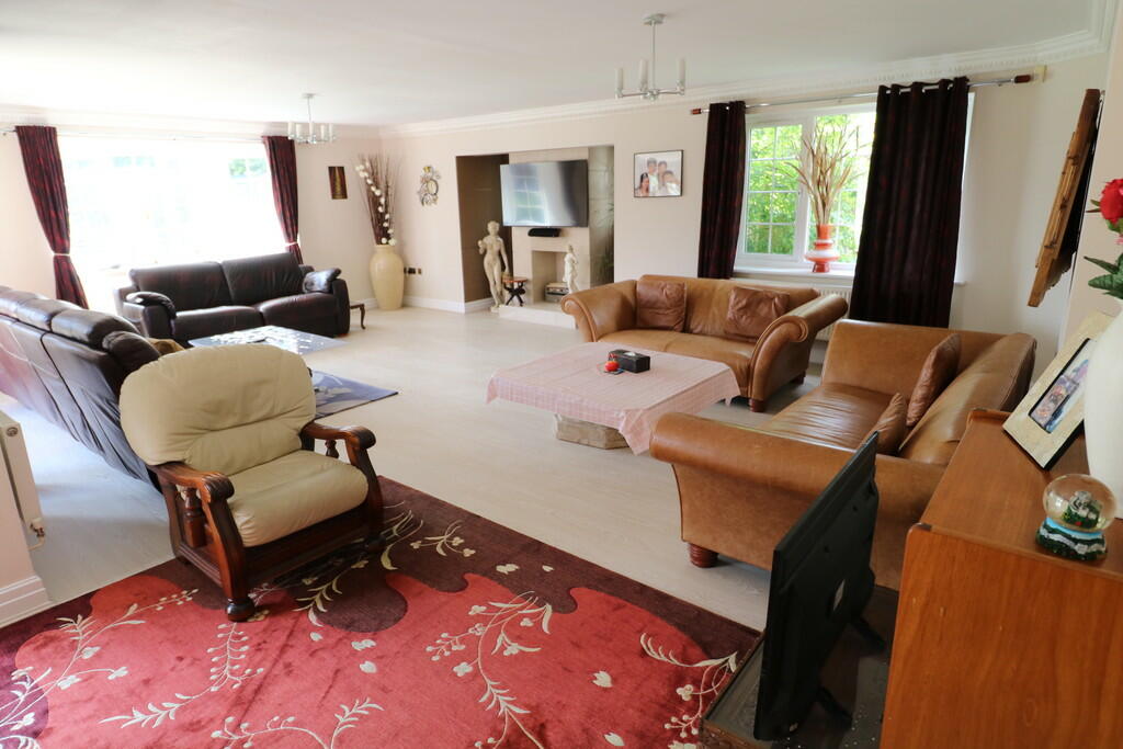 Additional image 7 of Warren Close, Earlswood