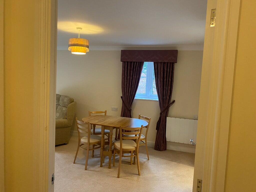 Additional image 5 of 16 Grange Court, 298 Warwick Road, Solihull, B92 7GL