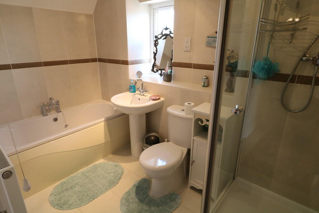 Additional image 11 of Warren Close, Earlswood