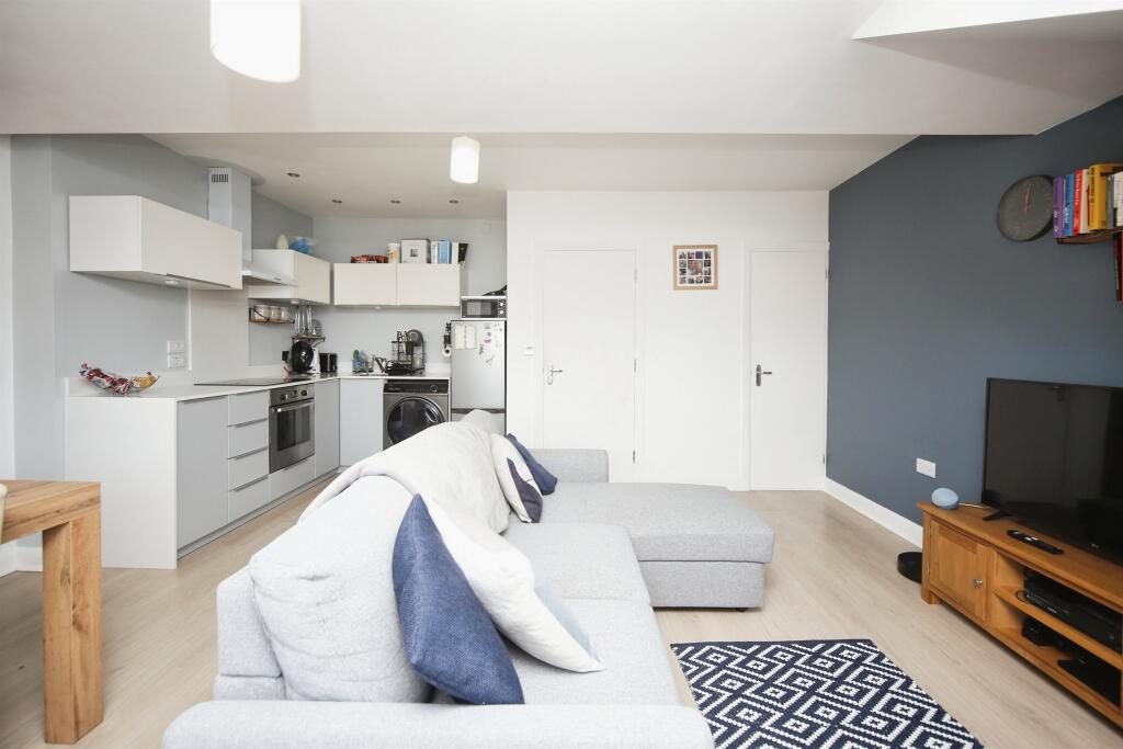 Additional image 6 of Hewell Road, Redditch