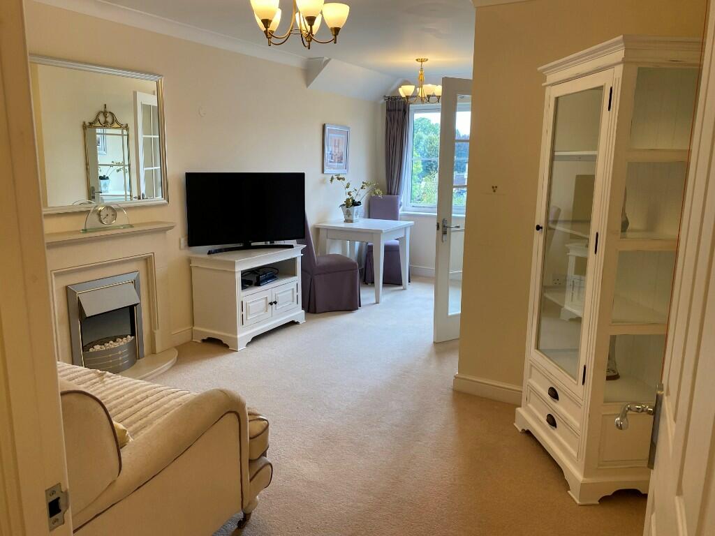 Additional image 2 of 20 Grange Court, Warwick Road, Solihull, West Midlands, B92