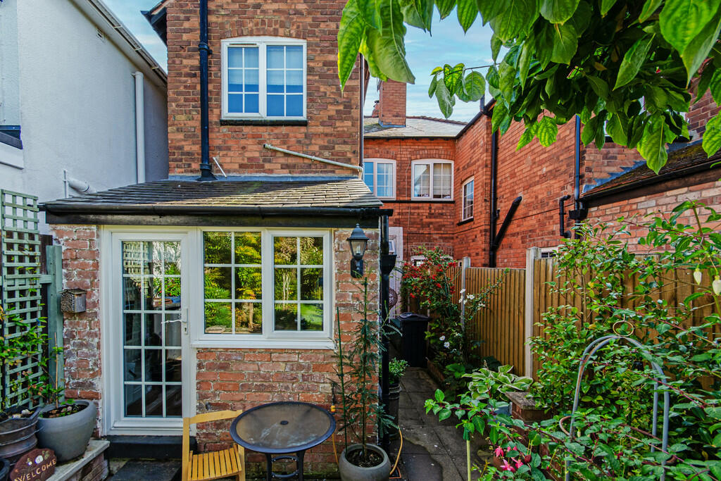 Additional image 27 of Whitehouse Common Road, Sutton Coldfield