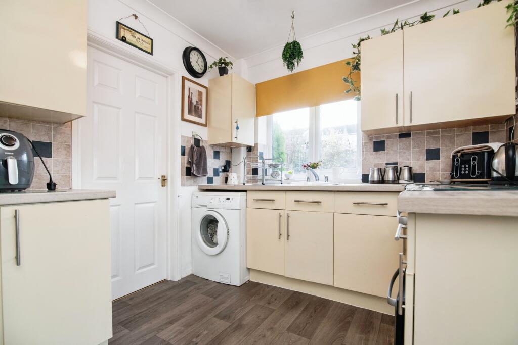 Additional image 6 of Perry Hill Crescent, Oldbury, B68