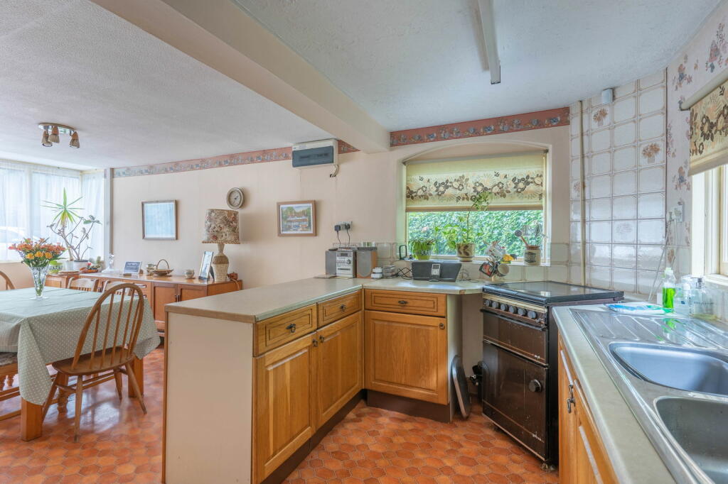 Additional image 7 of Groveley Lane, Cofton Hackett, B45 8UA