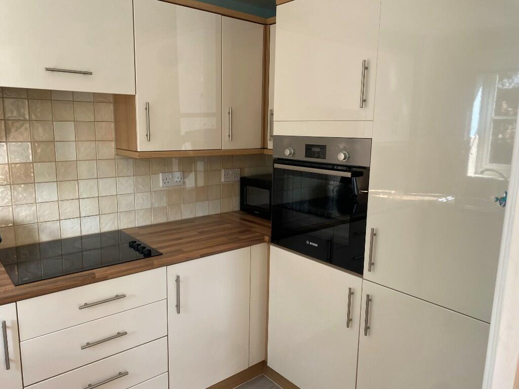 Additional image 5 of 14 Grange Court, 298 Warwick Road, Solihull, West Midlands, B92 7GL