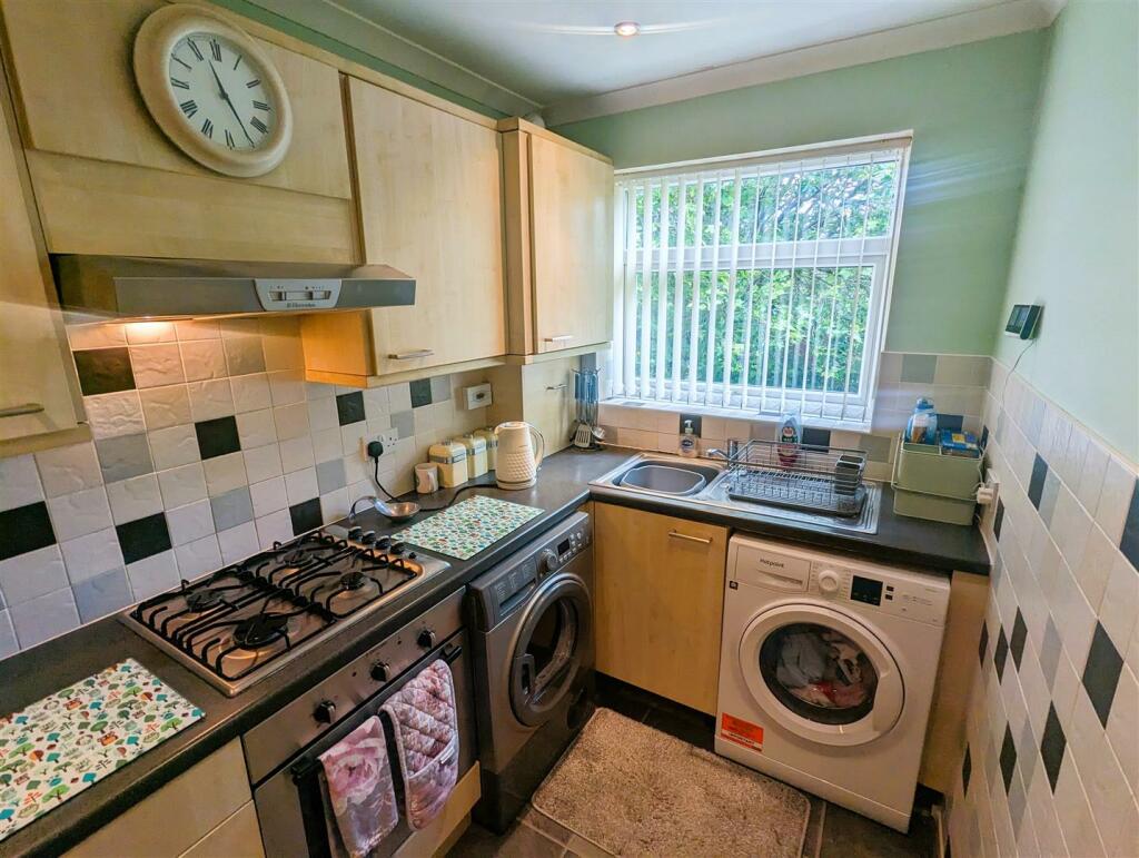 Additional image 14 of Apperley Way, Halesowen