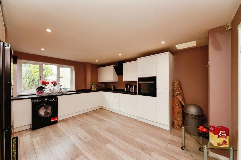 Additional image 5 of Beechnut Close, Solihull