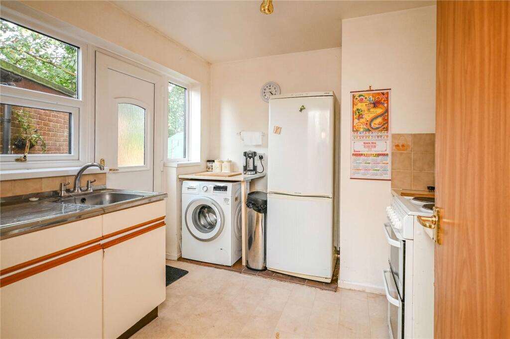 Additional image 4 of Melbourne Close, Bromsgrove, Worcestershire, B61