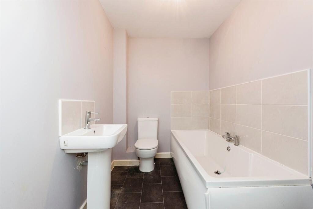 Additional image 10 of Newstead, Tamworth