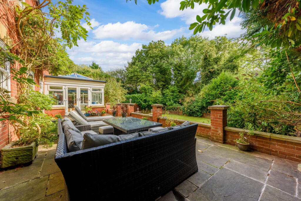 Additional image 31 of Springvale Drive, Webheath, Redditch, B97 5PL