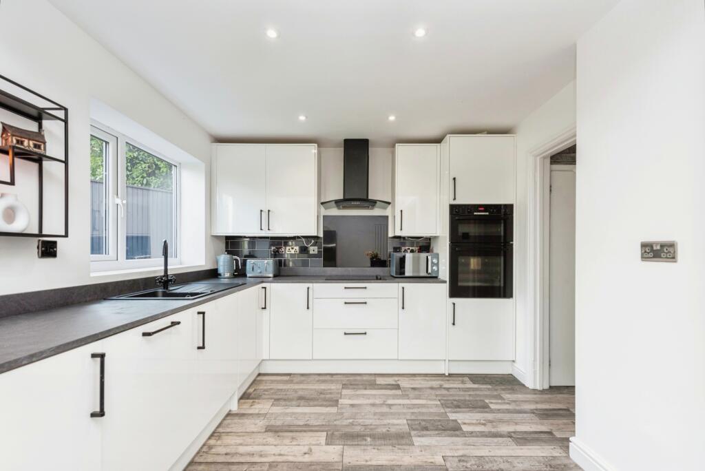 Additional image 18 of Greenhill Close, Dosthill, Tamworth, Staffordshire, B77