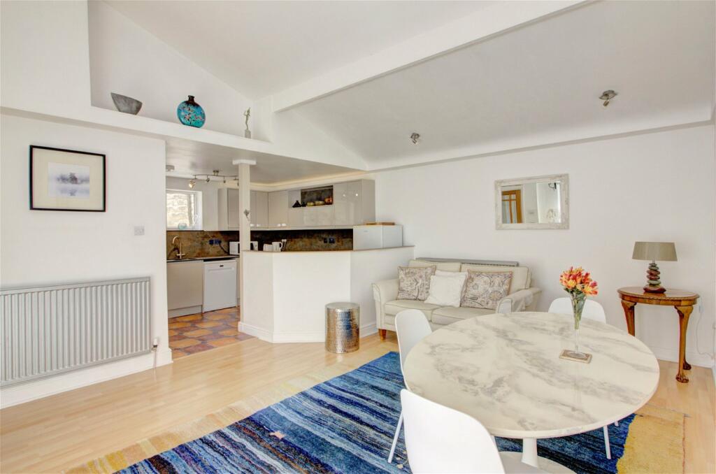 Additional image 4 of Casa Dali, Upper East Hayes