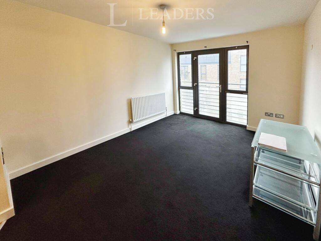 Additional image 3 of West Gate Plaza B70