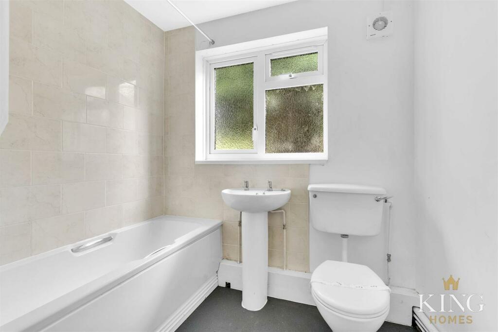 Additional image 7 of Priory Road, Alcester