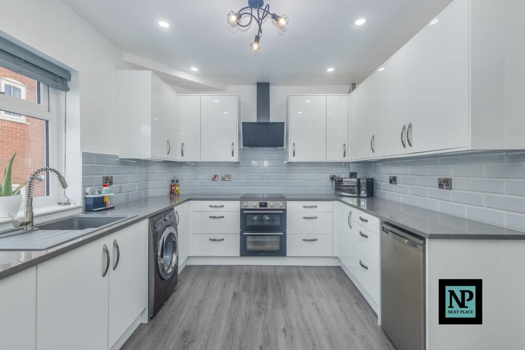 Additional image 37 of Valley Lane, Wilnecote, B77