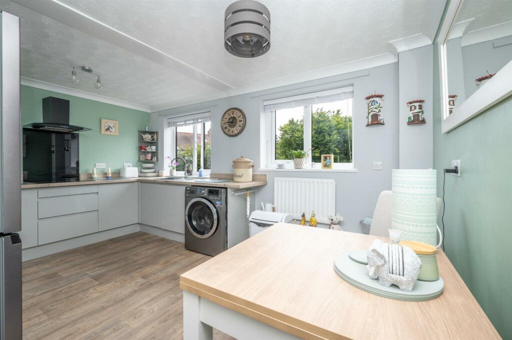 Additional image 3 of Chestnut Walk, Henley-In-Arden