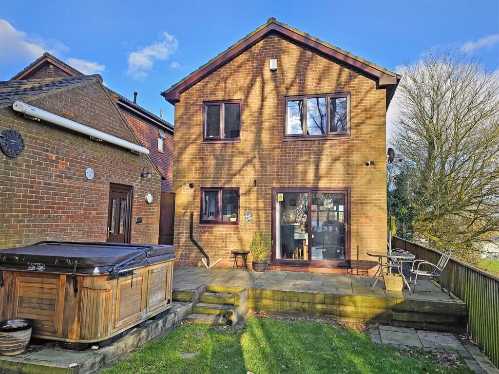 Additional image 26 of Willetts Drive, Halesowen, West Midlands