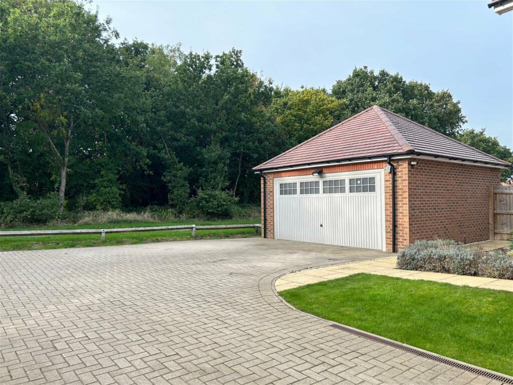 Additional image 43 of Broomyshaw Close, Tamworth, B77 4FQ