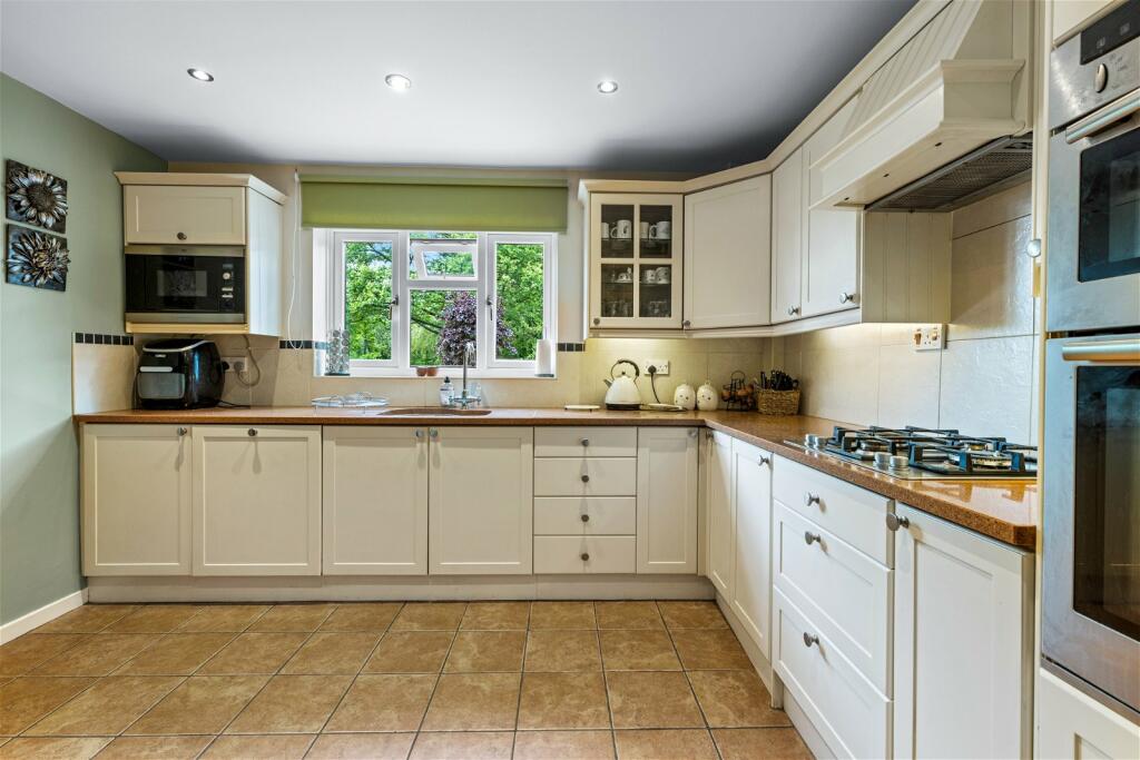 Additional image 7 of Beoley Court, Icknield Street, Beoley