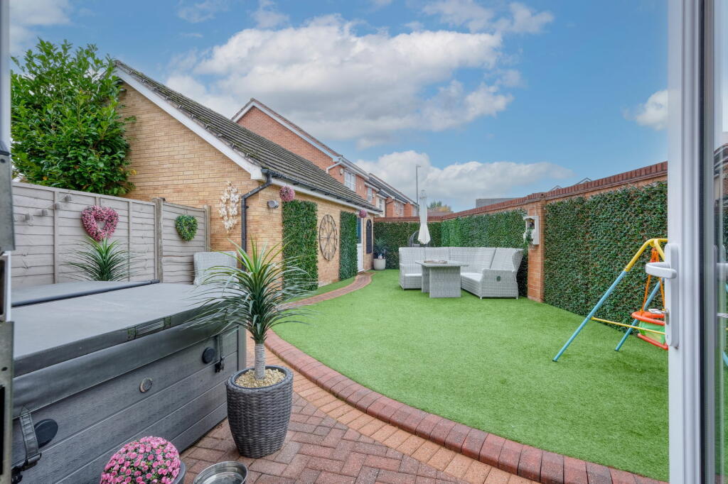 Additional image 8 of Vale Grove, Breme Park, Bromsgrove, B60 3GE