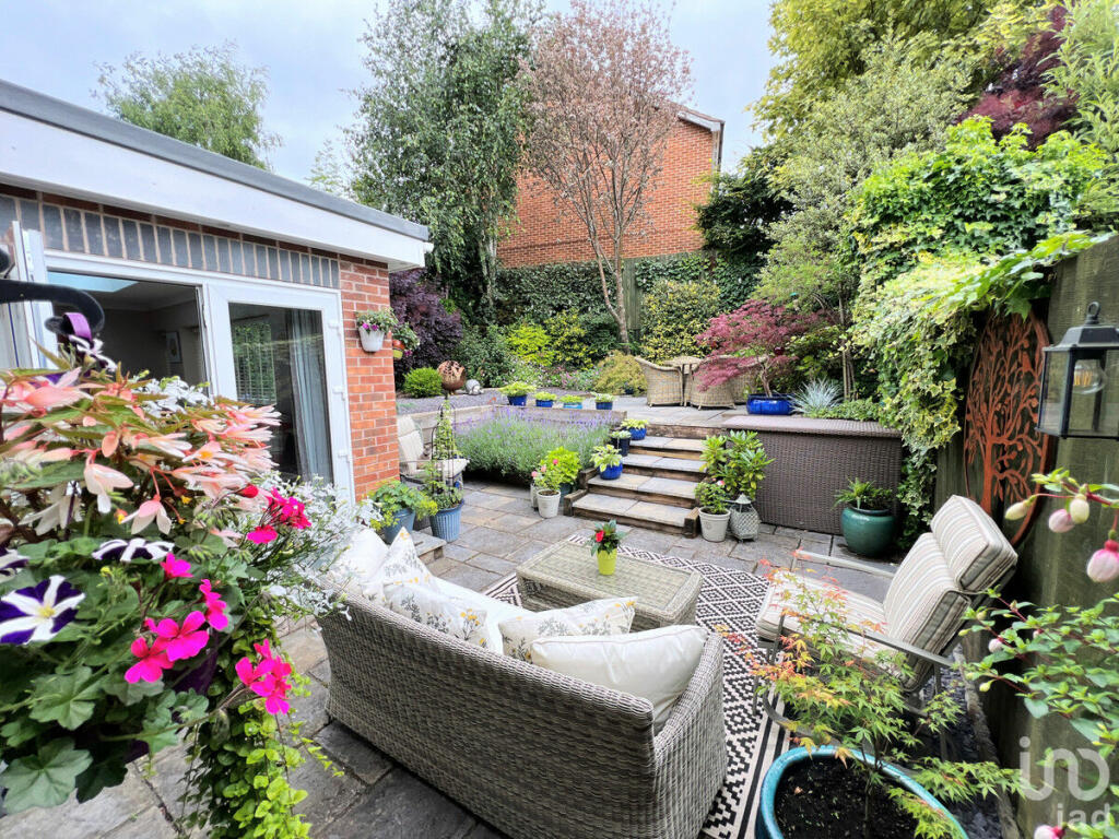 Additional image 11 of Bishops Walk, Cradley Heath, B64