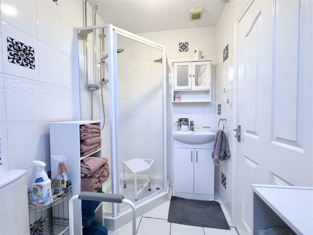 Additional image 13 of Spinners End Drive, Cradley Heath