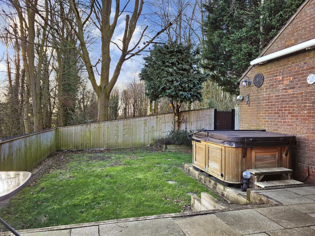 Additional image 20 of Willetts Drive, Halesowen, West Midlands