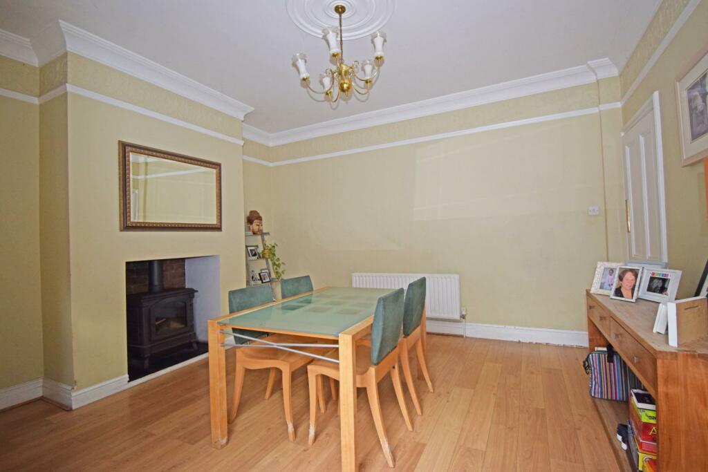 Additional image 6 of 10 The Crescent, Bromsgrove, Worcestershire, B60 2DE