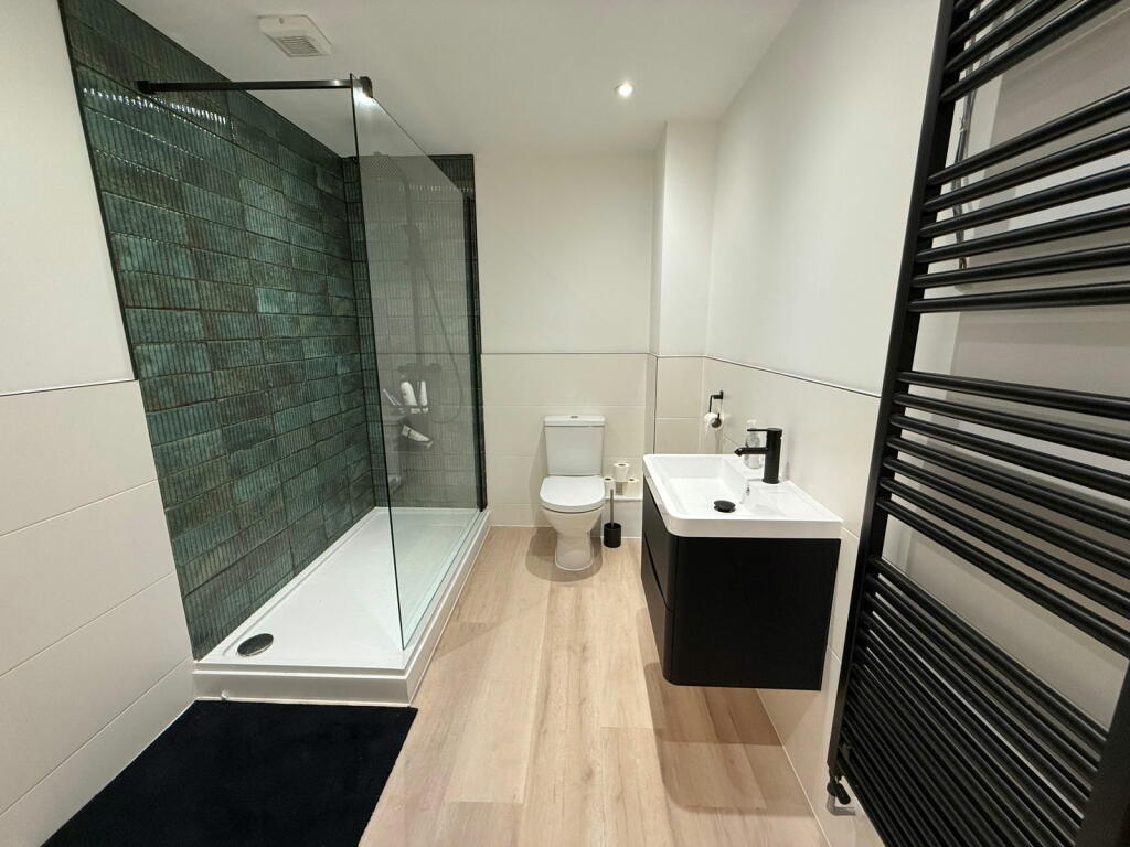 Additional image 24 of Shutt Lane, Earlswood