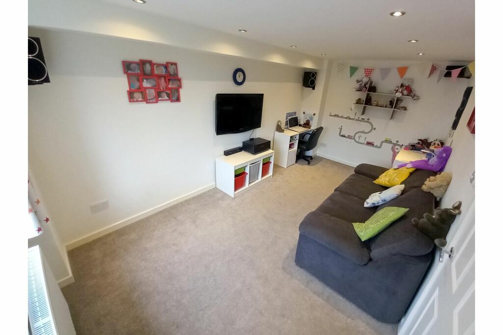 Additional image 12 of Field Close, Bromsgrove, B60