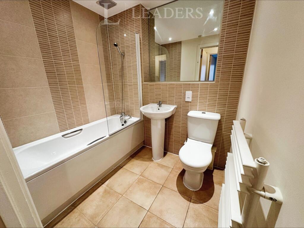 Additional image 9 of West Gate Plaza B70