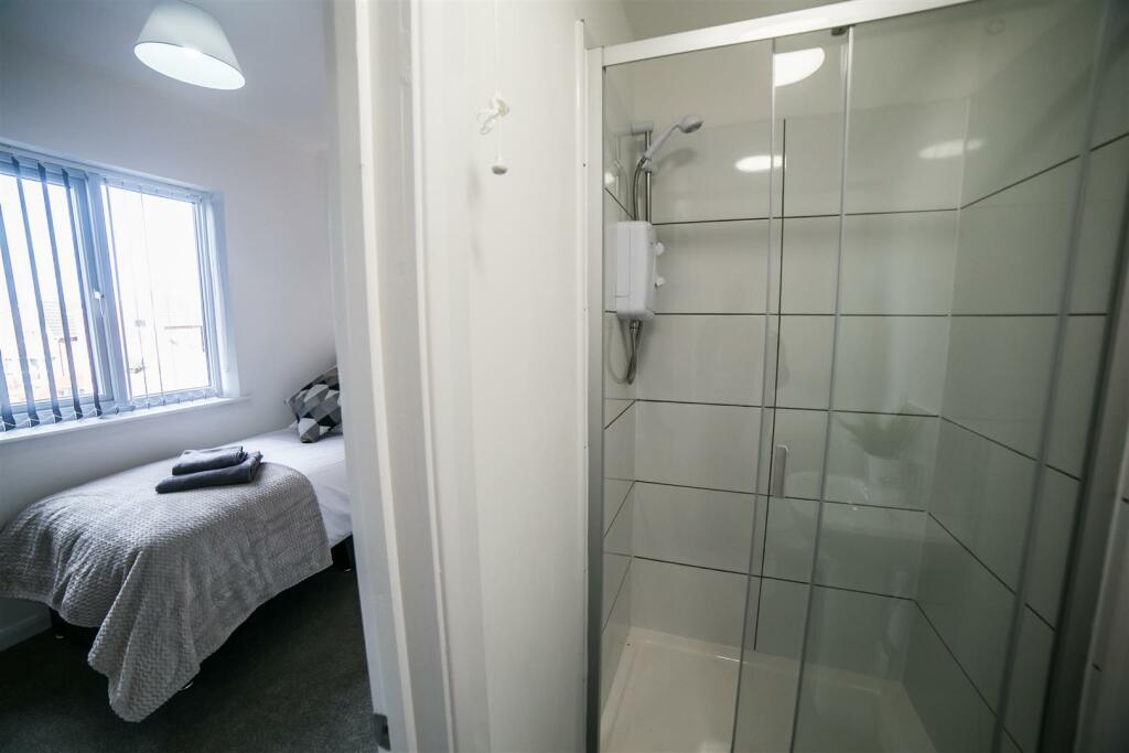 Additional image 4 of Two Gates, Halesowen