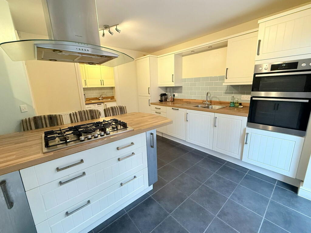 Additional image 4 of The Hills, Padbury Close, Redditch, B98 9AG