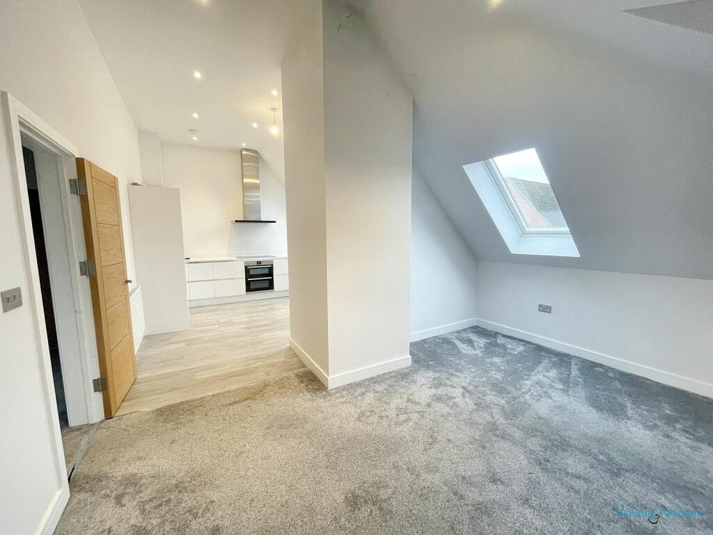 Additional image 4 of The Elms, High St, Henley In Arden B95