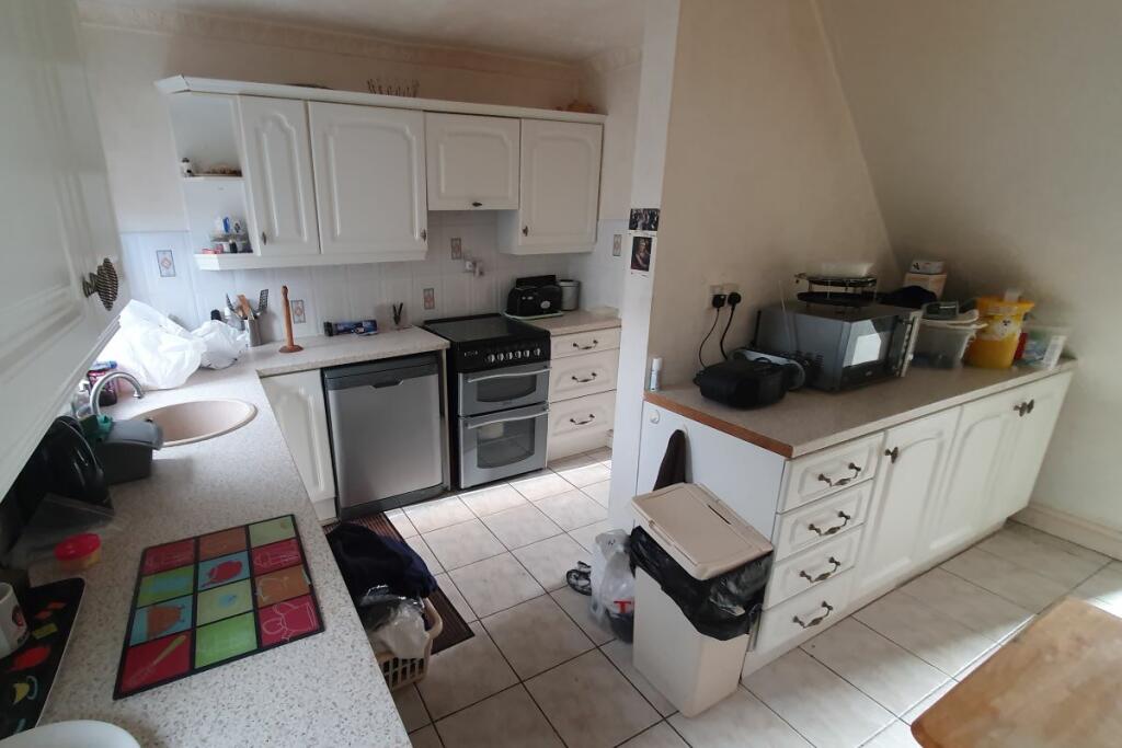 Additional image 6 of 77 Kelvin Way, West Bromwich, West Midlands, B70 7LE