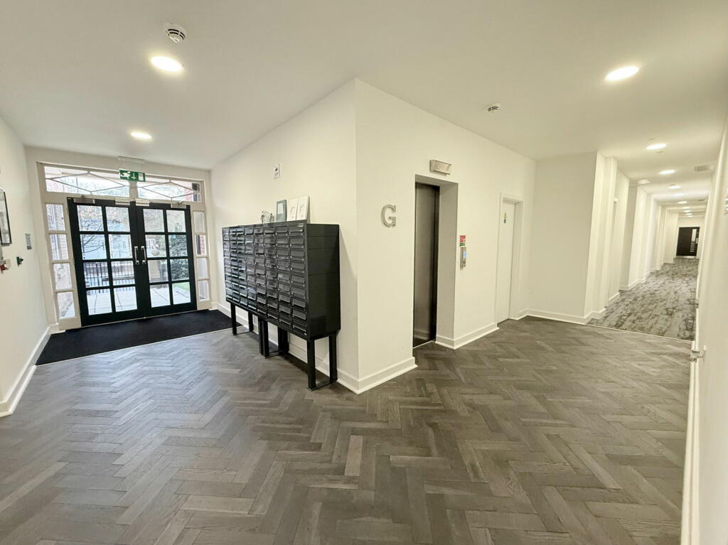 Additional image 11 of Royal House, Princes Gate, Homer Road, Solihull