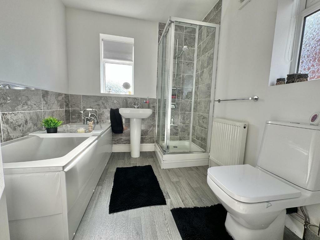 Additional image 15 of Rayford Drive, West Bromwich, B71 3QW