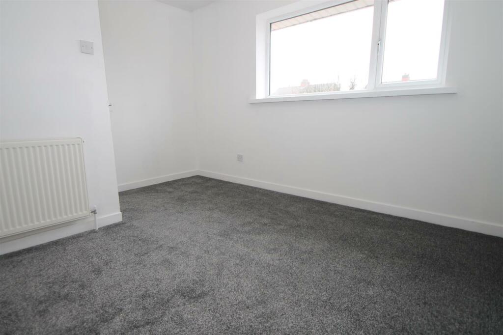 Additional image 21 of Moat Drive, Halesowen