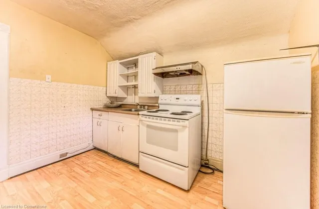 Additional image 23 of 25 Peter St