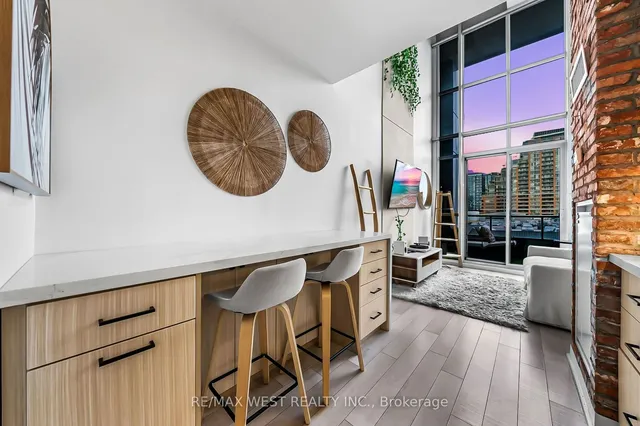 Additional image 26 of 5 Hanna Ave Unit 429