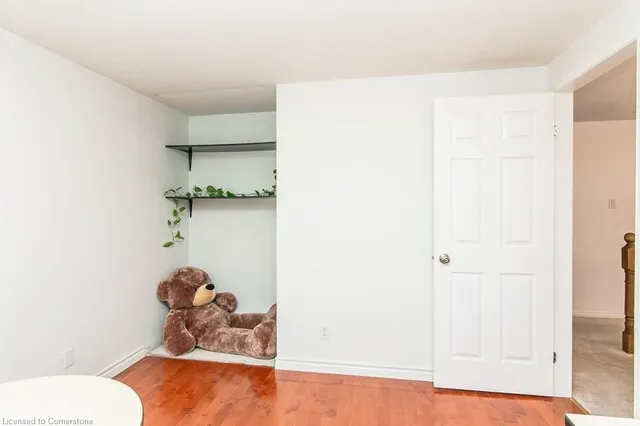 Additional image 27 of 243 Highview Dr