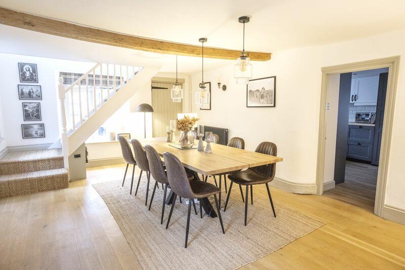 Additional image 21 of Holt