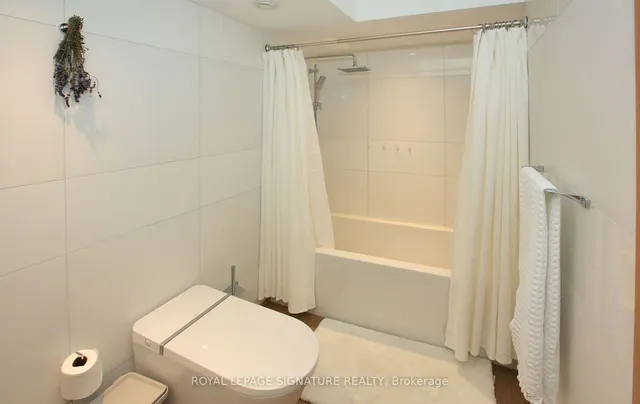 Additional image 27 of 1 Concorde Pl Unit 703