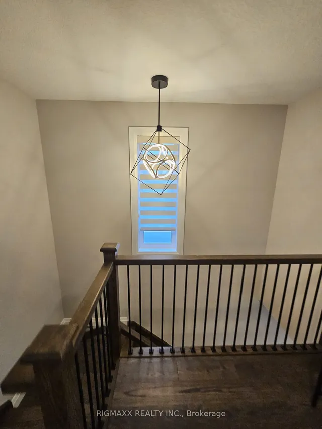 Additional image 17 of 23 Forfar Ave