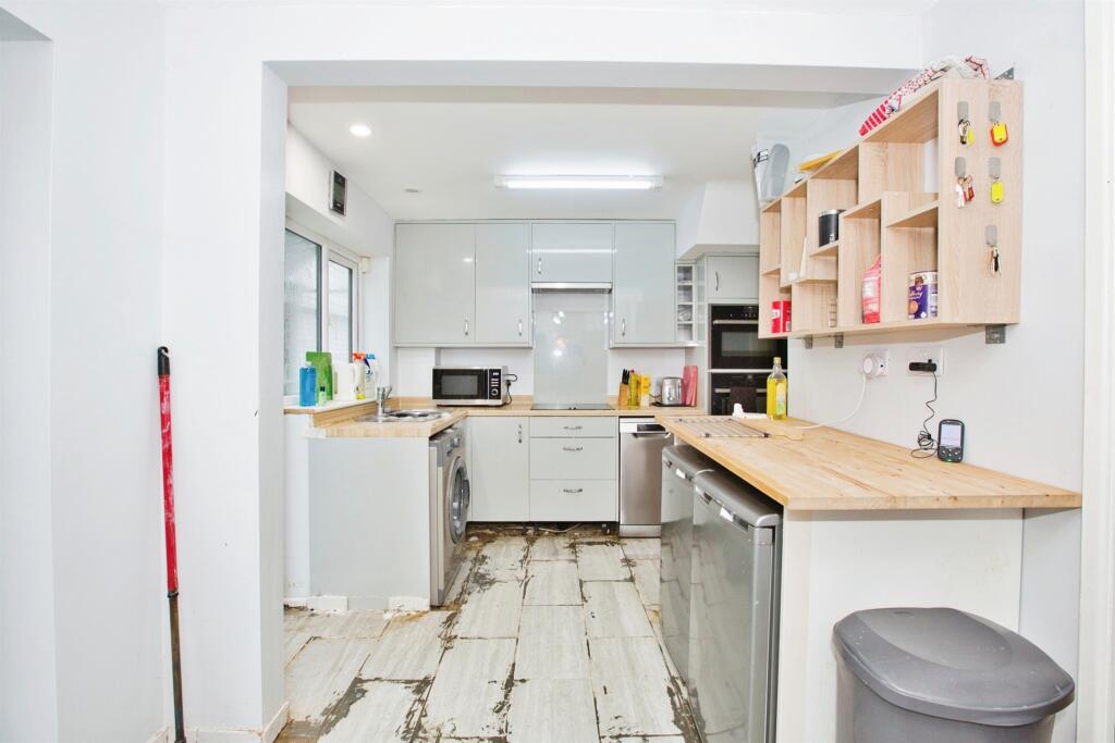 Additional image 15 of Plantagenet Chase, Yeovil