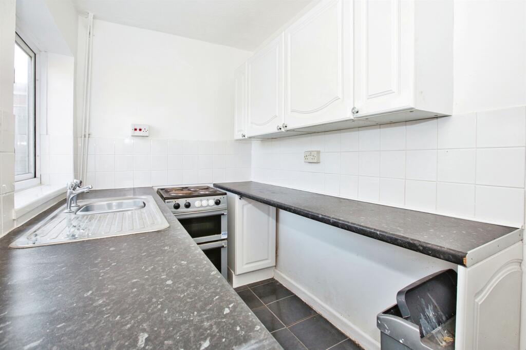 Additional image 5 of Montacute Road, Tintinhull, YEOVIL