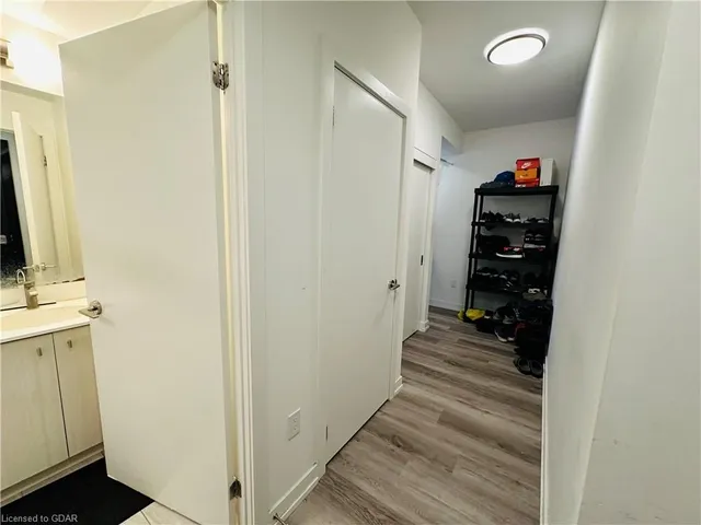 Additional image 14 of 5 Wellington St Unit 612