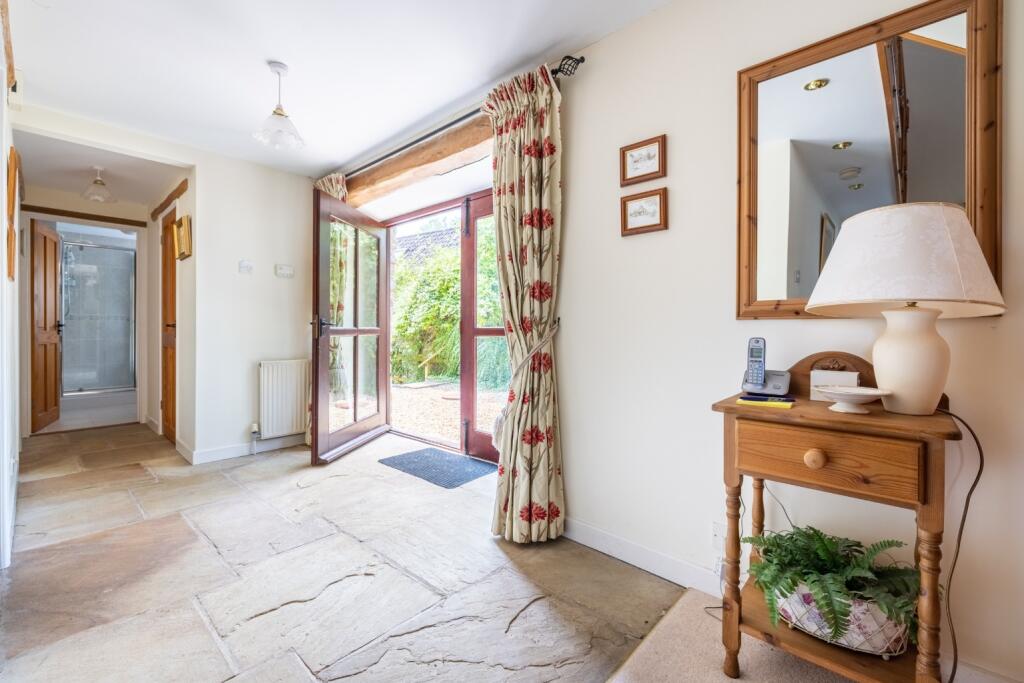 Additional image 8 of Pilton