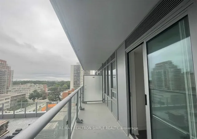 Additional image 7 of 195 Redpath Ave Unit 702